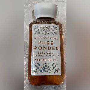 Bath & Body Works Pure Wonder Body Wash with Pro Vitamin B5 and Aloe NWT